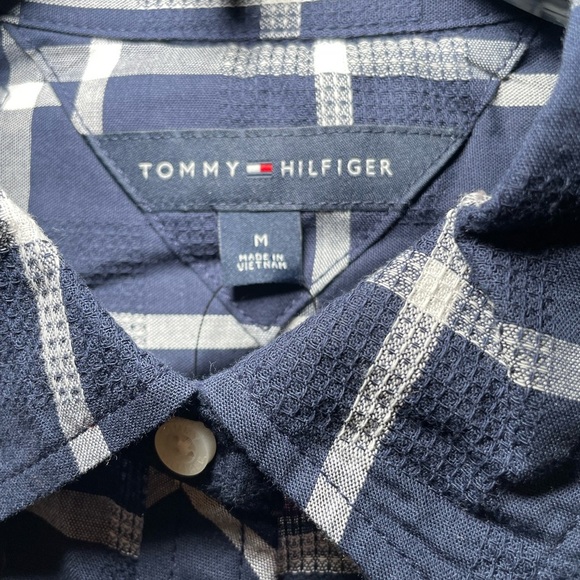 Tommy Hilfiger navy shirt sz M - Picture 3 of 6